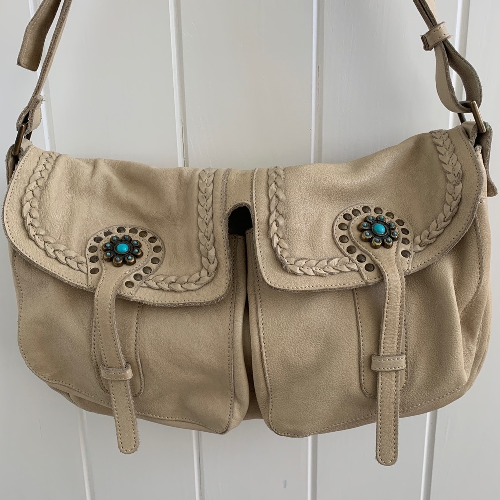 Innue BOHO Chic Saddlebag with Turquoise Accents